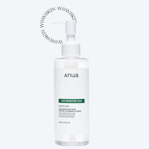 Anua Heartleaf Cleansing Oil MILD 200ml curăță delicat machiajul și impuritățile fără a irita pielea. Ideal pentru ten sensibil și pori dilatați, cu efect calmant și purifiant.