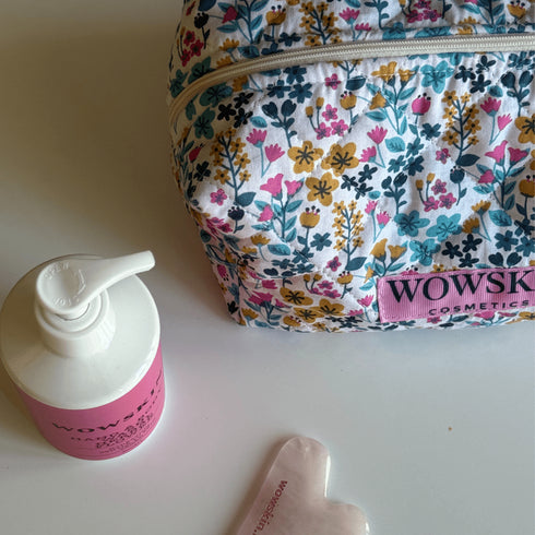 Makeup bag FLOWER POWER - WowSkin Romania