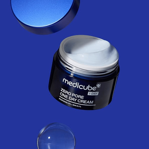 Cremă coreeană de zi cu efect instant pentru pori – Medicube Zero Pore One Day Cream, 50ml.
Potrivită pentru tenul sensibil, oferă un finish catifelat și reduce aspectul lucios. wowskin.ro