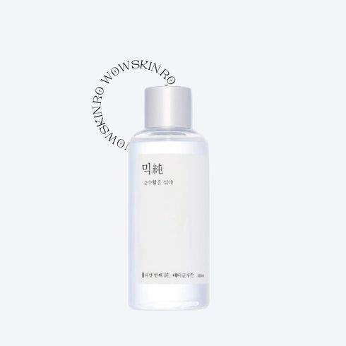 Mixsoon Bean Toner Experimentați simplitatea pură a tonicului Mixsoon Bean, unde minimalismul întâlnește îngrijirea eficientă a pielii. Acest flacon de 300 ml este un paradis de ingrediente esențiale, formulate pentru a vă hrăni pielea. Plonjați pe tărâmul îngrijirii delicate cu acest tonic pe bază de extract de fasole, care promite să vă revitalizeze tenul. Perfect pentru toate tipurile de piele, este soluția ideală pentru o față echilibrată, hidratată și reîmprospătată