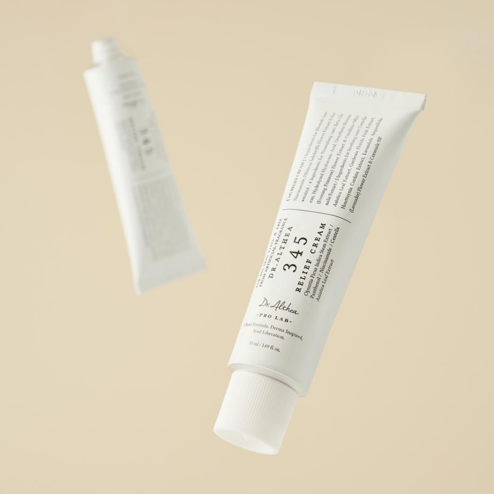 Dr Althea 345 Relief Cream - WowSkin Romania 345 Relief Cream de la Dr. Althea oferă calmare instantă pentru pielea iritată, având la bază 45% extracte din plante. Perfectă pentru ten sensibil sau cuperozic. wowskin.ro 