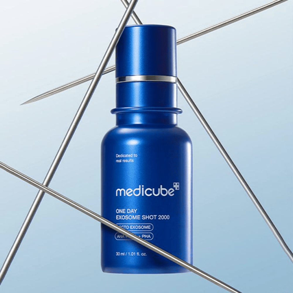 Cumpără online One Day Exosome Shot Pore Ampoule 2000 de la Medicube pentru pori rafinați.
Formulă avansată cu exozomi și ingrediente antiinflamatoare, ideală pentru ten problematic. wowskin.ro