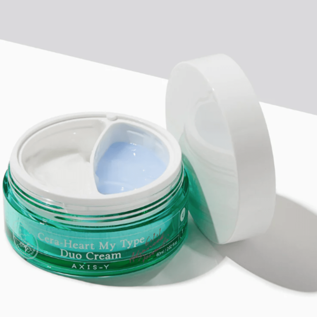 Descoperă AXIS-Y Cera-Heart Duo Cream, cu ceramide și ingrediente calmante. Ideală pentru ten mixt, menține hidratarea fără exces de sebum.