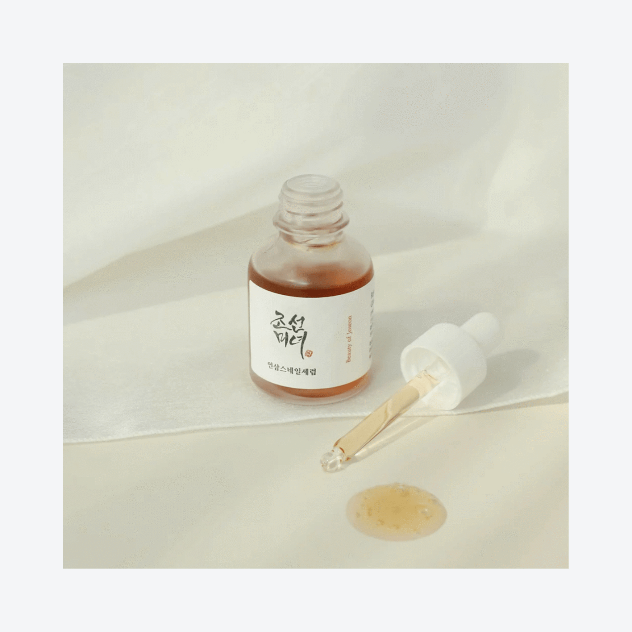 Obține un ten neted și întinerit cu Beauty of Joseon Revive Serum Ginseng + Mucină de melc.
Combate semnele de îmbătrânire și uniformizează textura pielii pentru un aspect sănătos. wowskin.ro